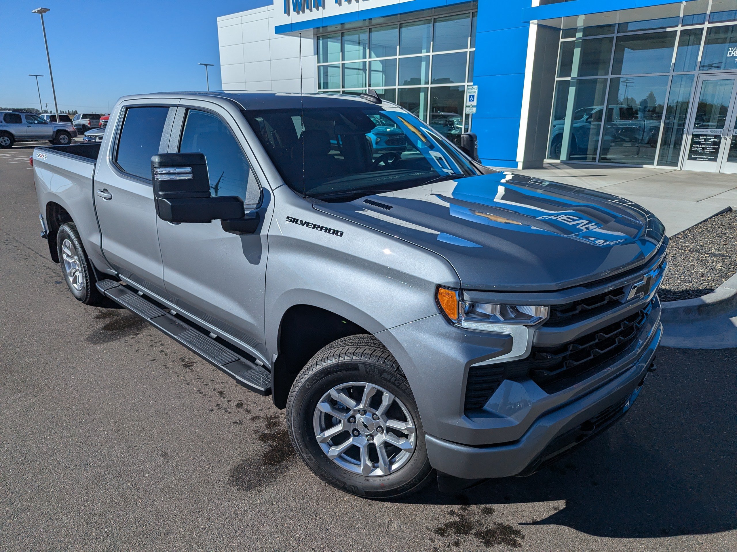New 2026 Chevrolet Silverado 1500 RST w/ Convenience Package II AWD/4WD image 2