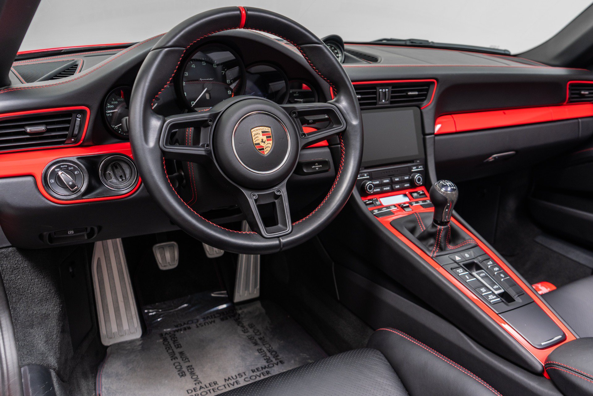 Used 2019 Porsche 911 Speedster RWD image 13