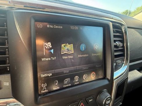 Used 2015 RAM 2500 Laramie w/ Convenience Group AWD/4WD image 25