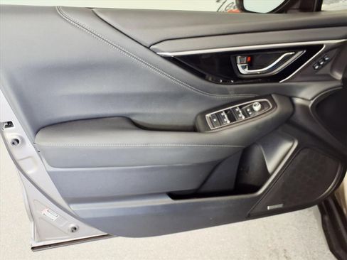 Used 2023 Subaru Outback Limited image 16