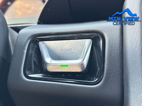 Used 2025 GMC Yukon Denali image 6