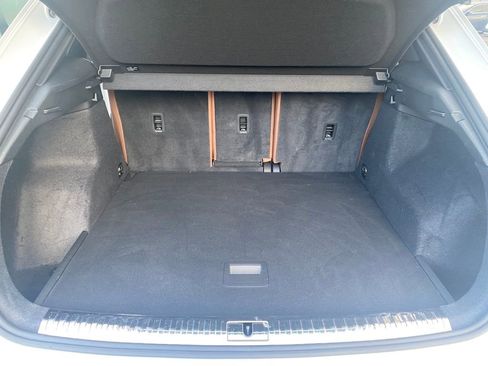 Used 2024 Audi Q3 2.0T Premium Plus w/ Premium Plus Package image 11