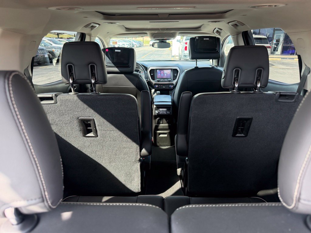 Used 2019 GMC Acadia Denali w/ Technology Package AWD/4WD image 18