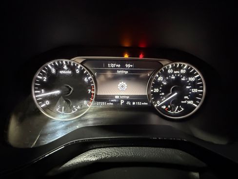 Certified 2024 Nissan Pathfinder Rock Creek AWD/4WD image 10