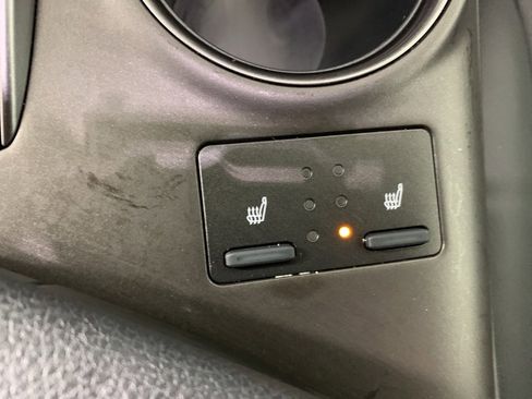 Used 2022 Toyota Camry XSE image 26