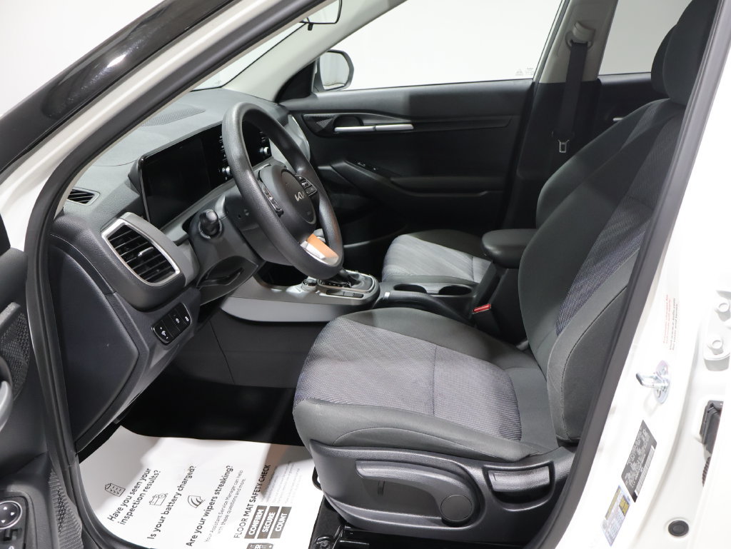 Used 2026 Kia Seltos LX AWD/4WD image 10