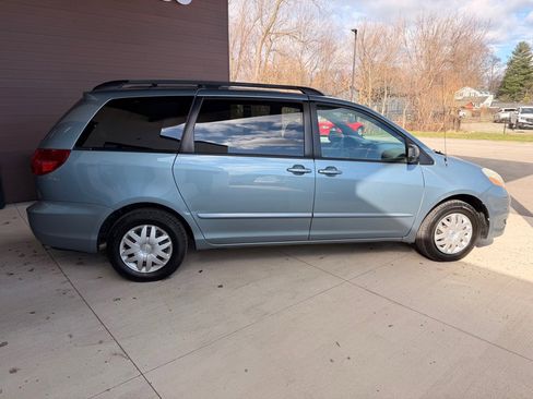 Used 2006 Toyota Sienna CE image 8