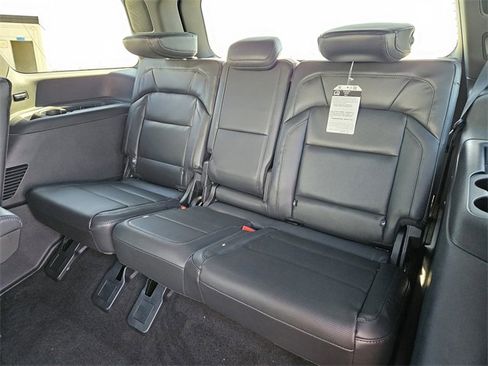 New 2025 Lincoln Navigator Reserve w/ Jet Appearance Package image 28