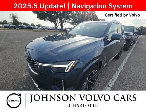 Certified 2025 Volvo XC90 B6 Plus image 3