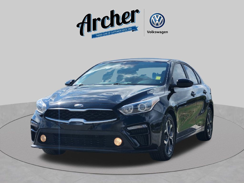 Used 2020 Kia Forte LXS FWD image 3