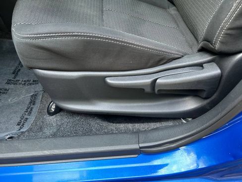 Used 2016 Nissan Versa SV FWD image 16