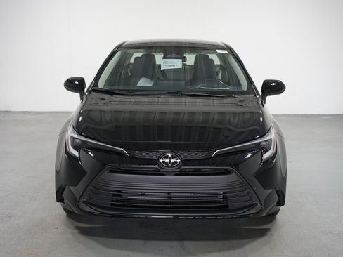 New 2026 Toyota Corolla LE image 2