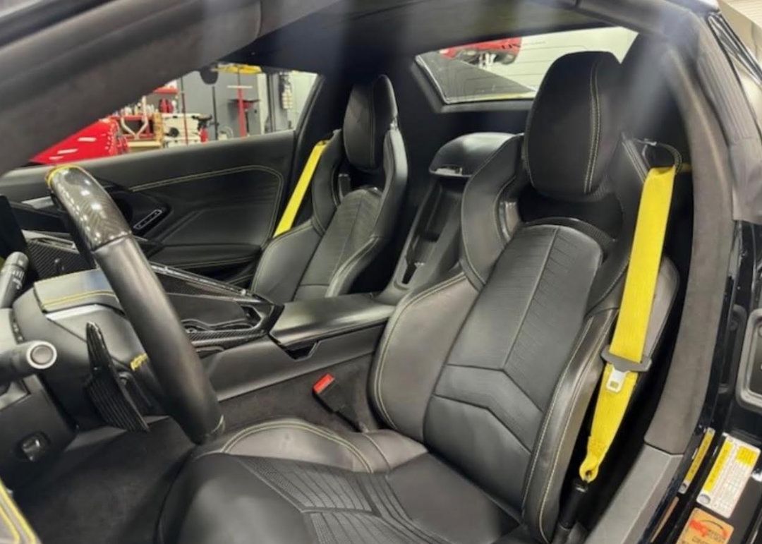 Used 2023 Chevrolet Corvette Z06 w/ Stealth Interior Trim Package RWD image 3