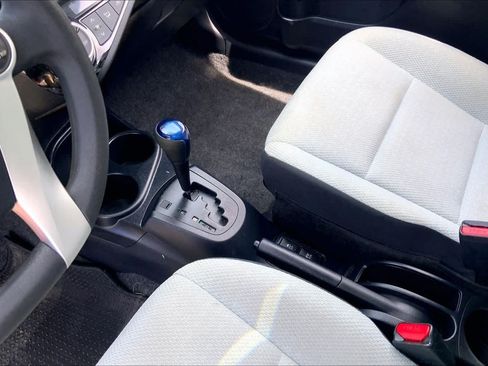 Used 2016 Toyota Prius C One FWD image 17