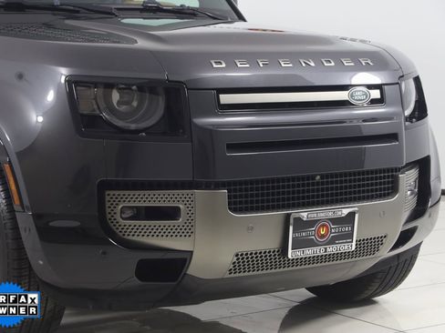 Used 2024 Land Rover Defender 110 X-Dynamic SE image 39