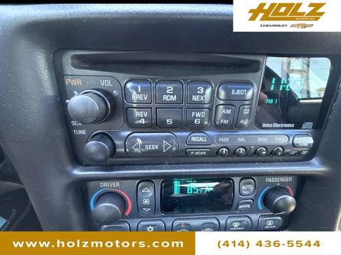 Used 2003 Chevrolet Corvette Coupe w/ Preferred Equipment Group RWD image 14