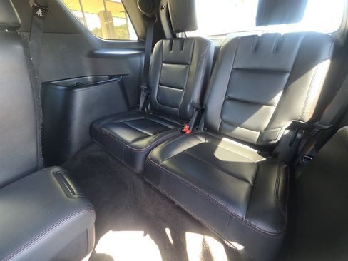 Used 2018 Ford Explorer Sport w/ Equipment Group 401A AWD/4WD image 9