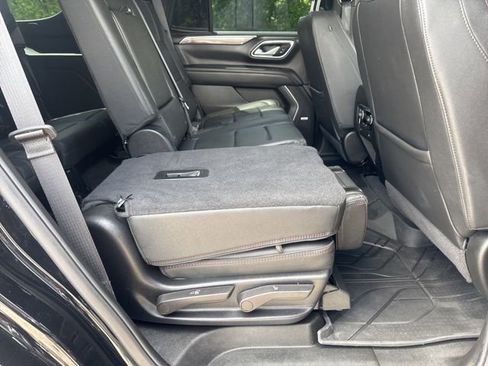 Used 2024 Chevrolet Tahoe RST AWD/4WD image 16