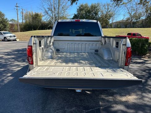 Used 2017 Ford F150 Lariat image 40