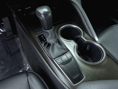 Certified 2023 Toyota Camry SE image 16