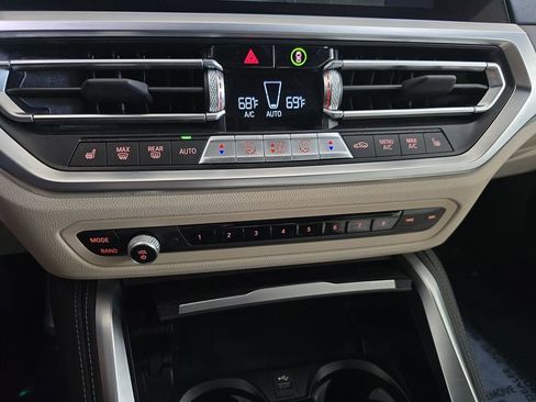 Used 2023 BMW M440i Convertible w/ Premium Package image 20