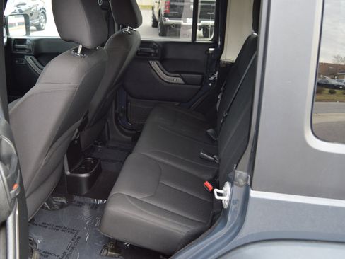 Used 2017 Jeep Wrangler Unlimited Sport w/ Quick Order Package 24S image 10