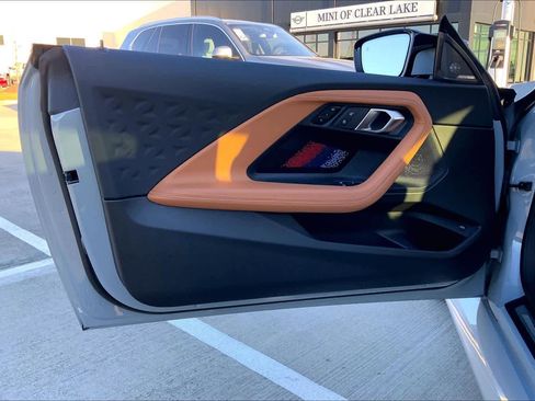 Used 2024 BMW M2 w/ Lighting Package image 23