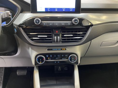 Used 2025 Ford Escape Active image 43