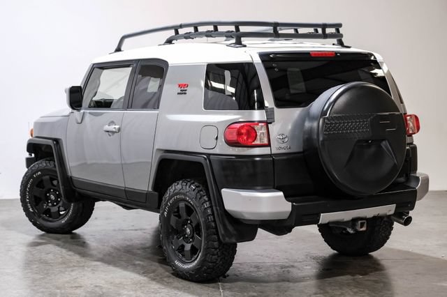 Used 2010 Toyota FJ Cruiser 4WD image 12