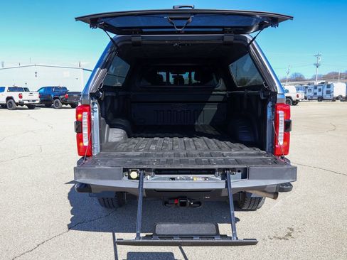 Used 2024 Ford F350 Lariat w/ Lariat Ultimate Package image 5