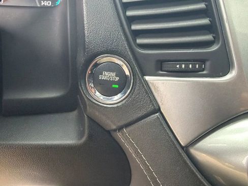 Used 2017 Chevrolet Suburban LT image 26