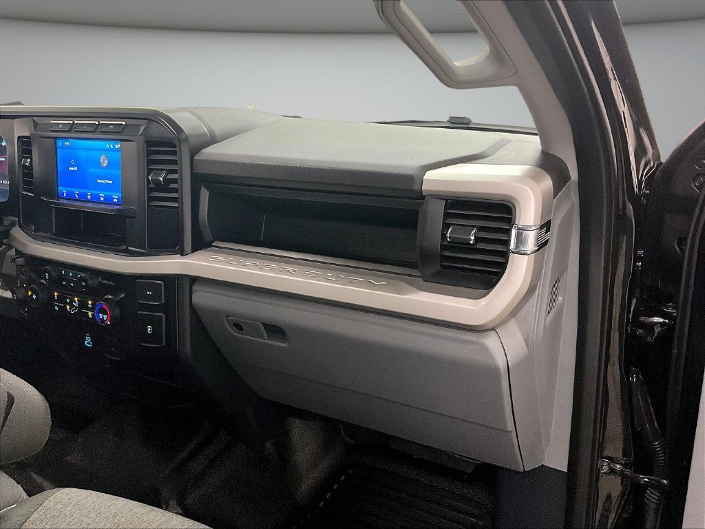Used 2024 Ford F250 XL AWD/4WD image 27