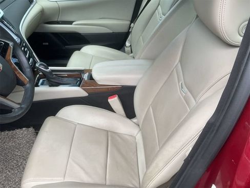 Used 2018 Cadillac XTS FWD image 4