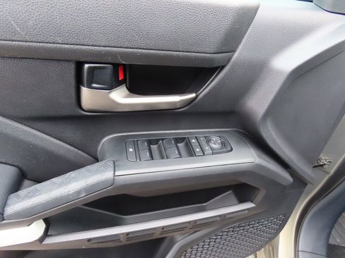 Used 2024 Toyota Tacoma TRD Off-Road image 23