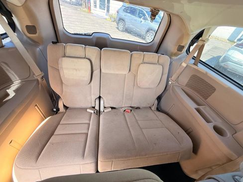 Used 2016 Dodge Grand Caravan American Value Package image 16