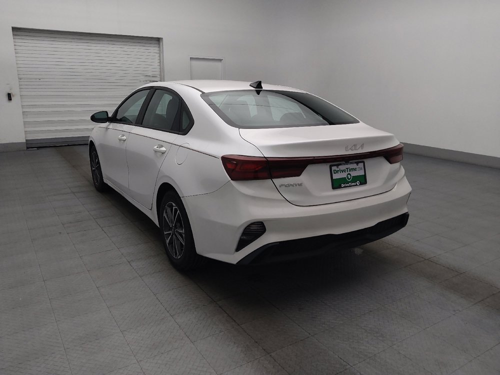 Used 2023 Kia Forte LXS w/ LXS Technology Package FWD image 5