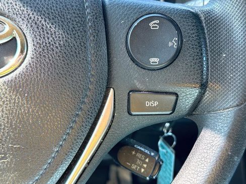 Used 2015 Toyota RAV4 LE image 23