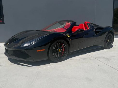 Used 2017 Ferrari 488 Spider RWD image 1