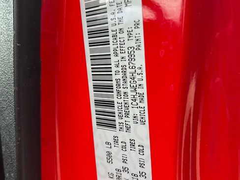 Used 2017 Jeep Wrangler Unlimited Sahara w/ Max Tow Package image 13