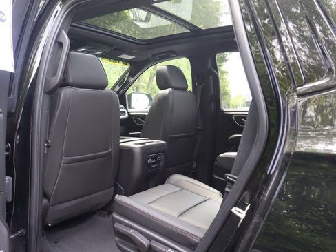 Certified 2022 Chevrolet Tahoe RST w/ Sport Performance Package AWD/4WD image 43