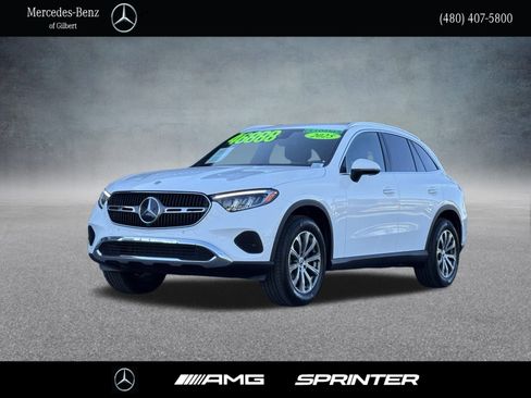 Used 2025 Mercedes-Benz GLC 300 image 1
