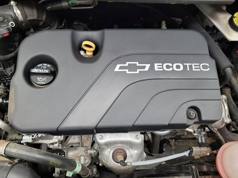 Used 2021 Chevrolet Spark LT FWD image 30