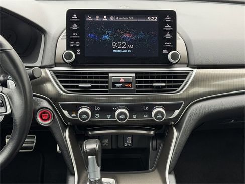 Used 2018 Honda Accord Sport image 15