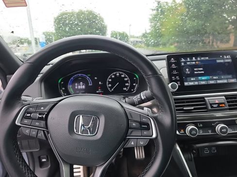 Used 2022 Honda Accord Sport image 23