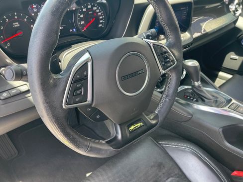 Used 2020 Chevrolet Camaro SS RWD image 10