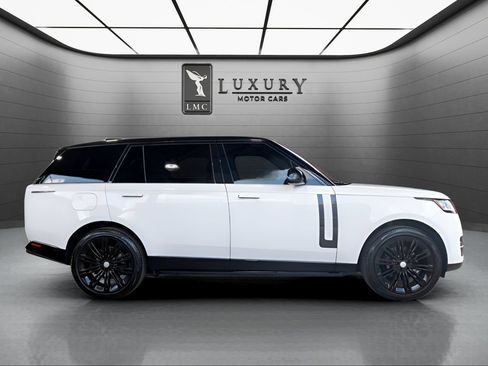 Used 2023 Land Rover Range Rover Long Wheelbase SE AWD/4WD image 9