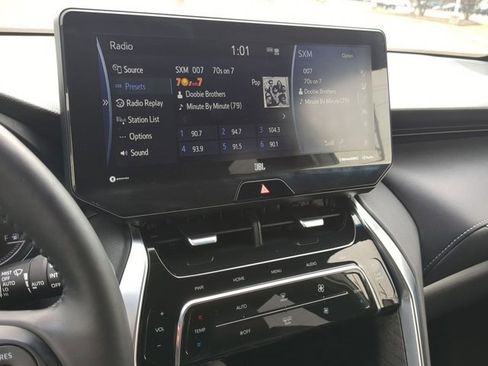 Used 2021 Toyota Venza Limited w/ Advanced Technology Package image 11