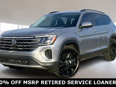 Certified 2025 Volkswagen Atlas SE w/ Black Wheel Package