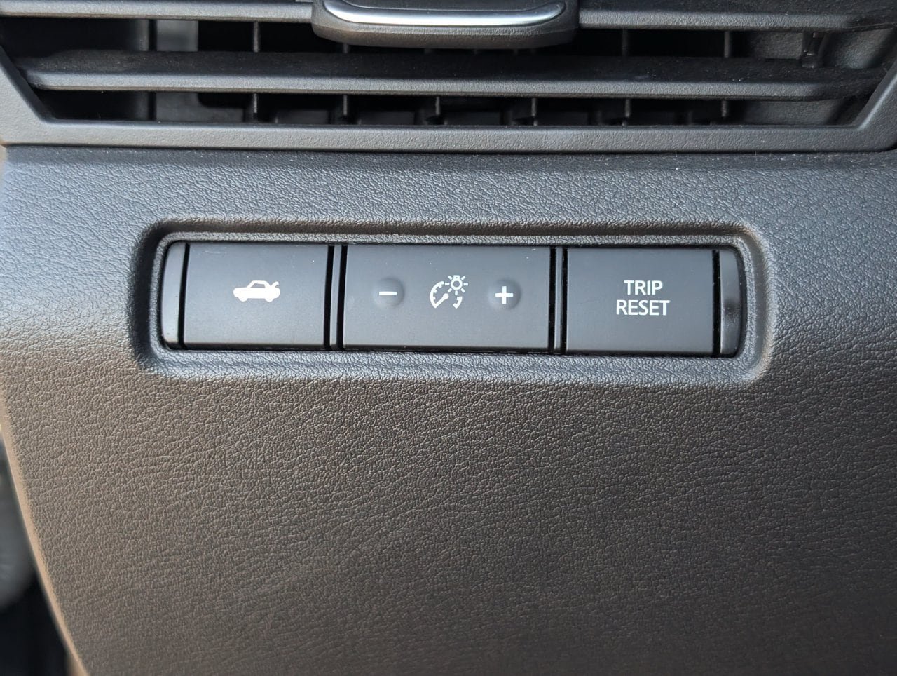Used 2025 Nissan Altima 2.5 SV AWD/4WD image 23