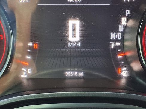 Used 2017 Dodge Challenger R/T w/ Blacktop Package image 33